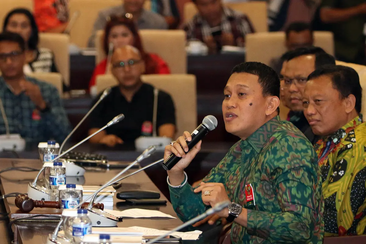 20160407-Kenakan Baju Ketat, Zaskia Gotik Dipanggil DPR