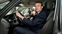 Emmanuel Macron dan Renault Espace  (Carscoops)
