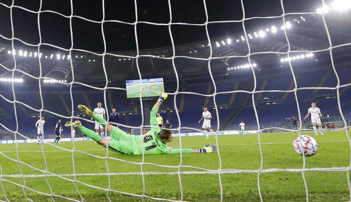 foto ciro immobile borong 2 gol lazio