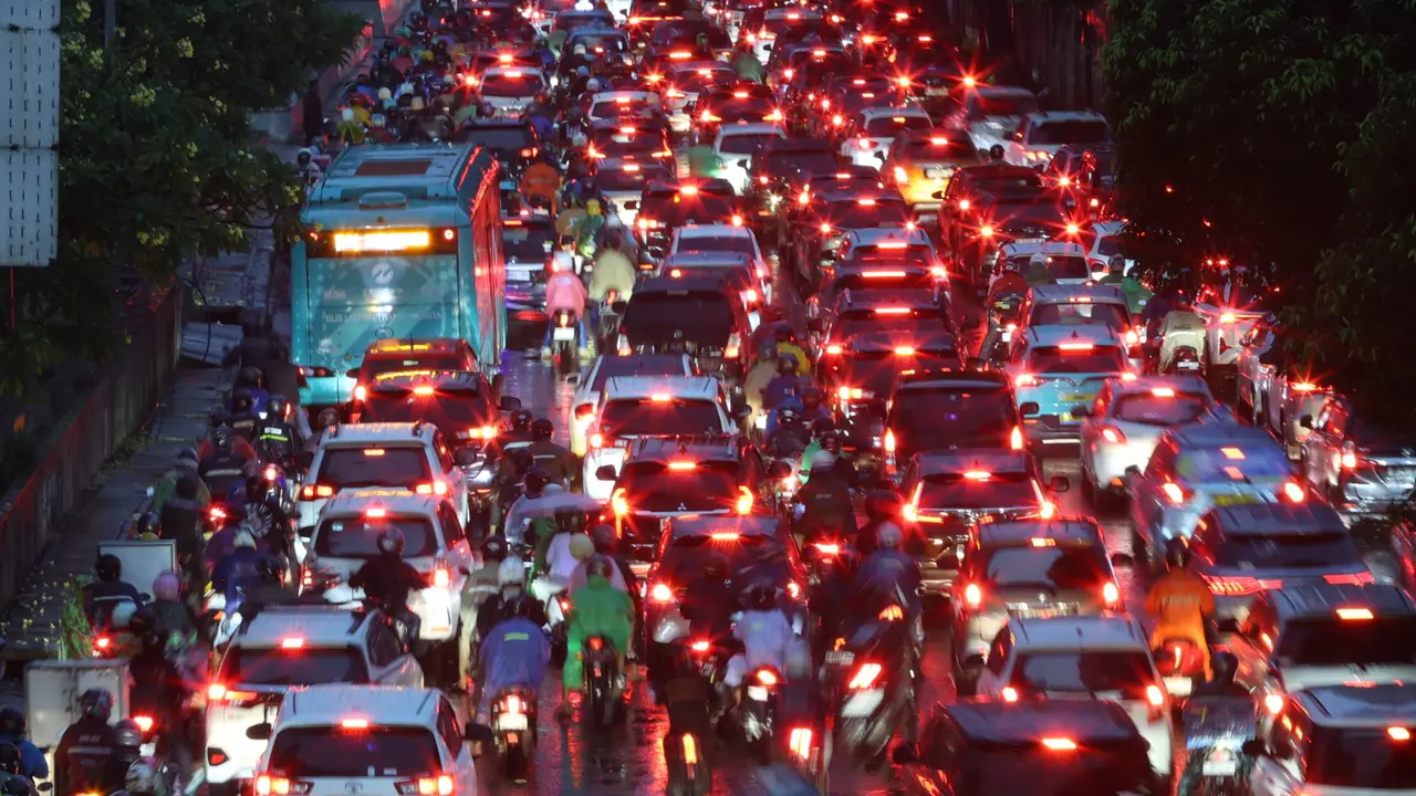 Kemacetan di TB Simatupang Jakarta Selatan