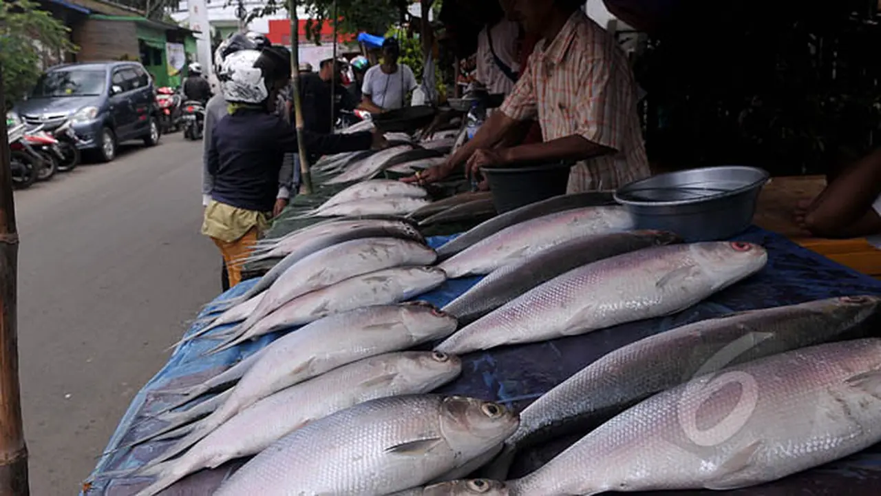 Jelang Imlek, Penjualan Ikan Bandeng Meningkat