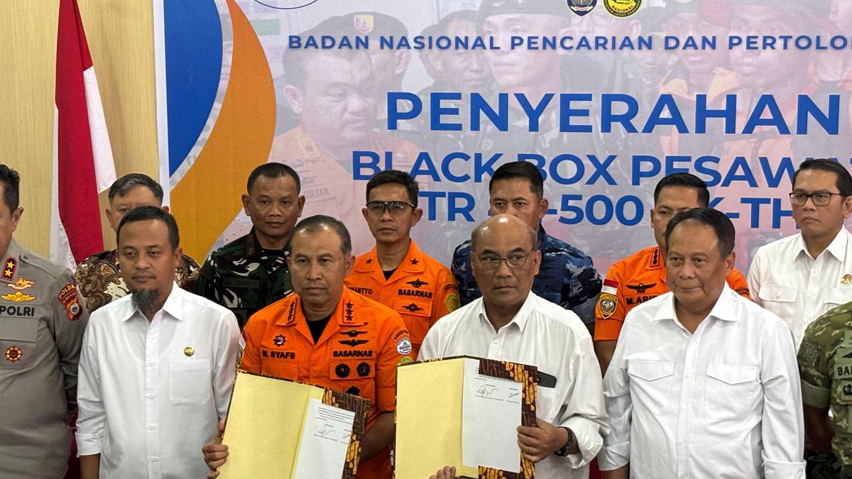 Basarnas Serahkan Black Box Pesawat ATR ke KNKT, Penyebab Kecelakaan Segera Terungkap