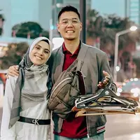 Rizky Kinos dan Nycta Gina (Sumber: Instagram/missnyctagina)