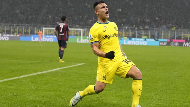 Selebrasi pemain Inter Milan Lautaro Martinez saat melawan Bologna di Liga Italia 2022/2023