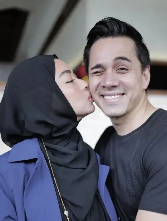 Rionaldo Stockhorst dan Aureli Beata Schulz (Instagram/rio.stokhorst)