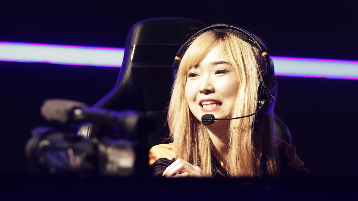 7 Bidadari Brand Ambassador Tim Esports Indonesia