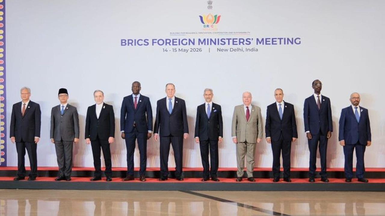 Di Sela Forum BRICS New Delhi, Menlu Iran Bertemu Menlu Rusia Bahas Program Nuklir