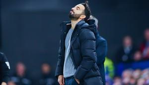 Mereka pun mampu unggul lebih dulu berkat gol Marcus Rashford pada menit ke-2. Sayangnya, gawang Manchester United yang dikawal Andre Onana kebobolan pada menit ke-43. Umpan dari Wes Burns mampu dituntaskan Omari Hutchinson menjadi gol dengan tendangan kaki kiri. (AP Photo/Dave Shopland)