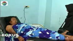 Korban ditembak saat memergoki pelaku yang tengah menyiramkan minyak saat akan membakar rumah korban.