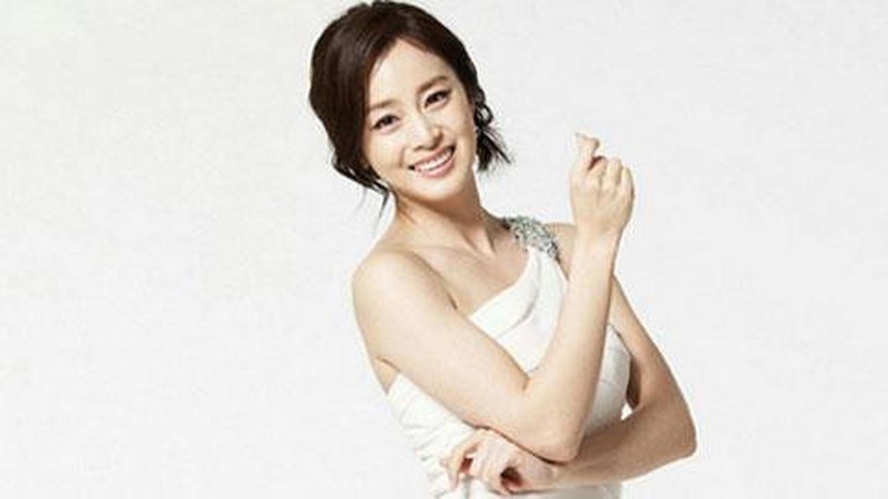 Kim Tae Hee jalani pemotretan di Paris