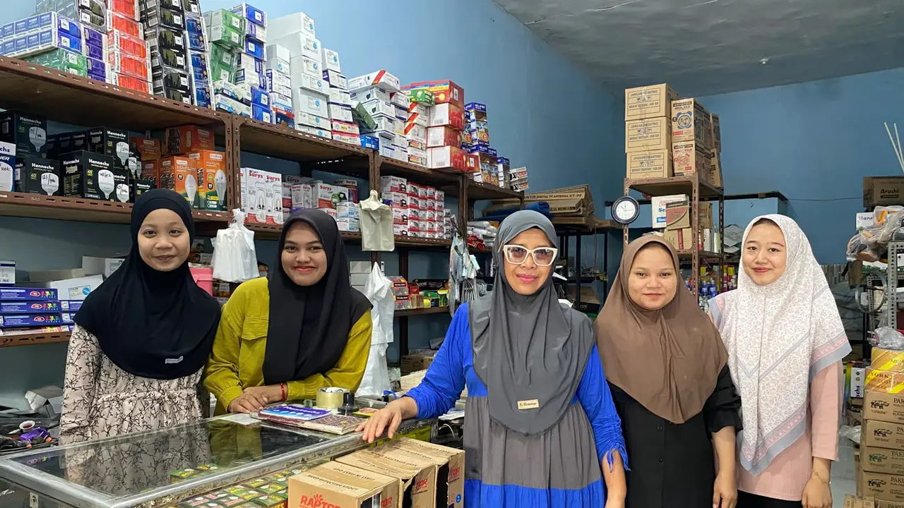 Berawal dari Usaha Sederhana, Nilam Sari Kembangkan 15 Gerai BRILink Agen untuk Layani Warga Medan