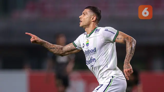 Foto: Gol Telat Ciro Alves ke Gawang Bhayangkara FC Bawa Persib Bandung Raih Tiga Poin