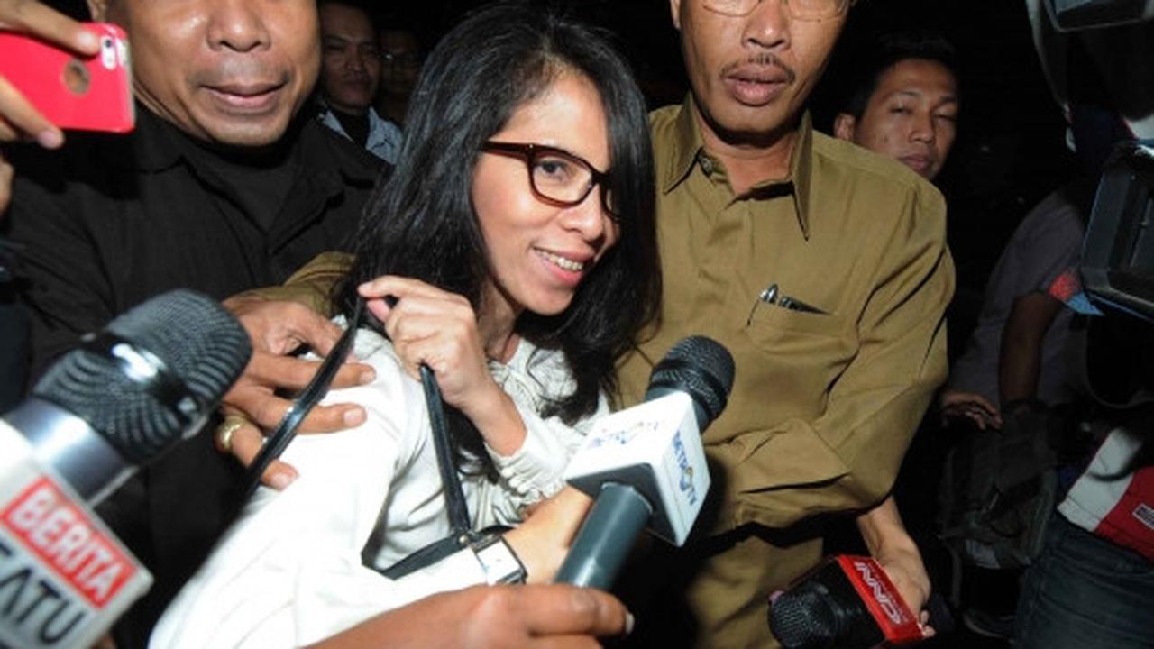 KPK periksa Backing Vokal Kla Project terkait korupsi Bansos