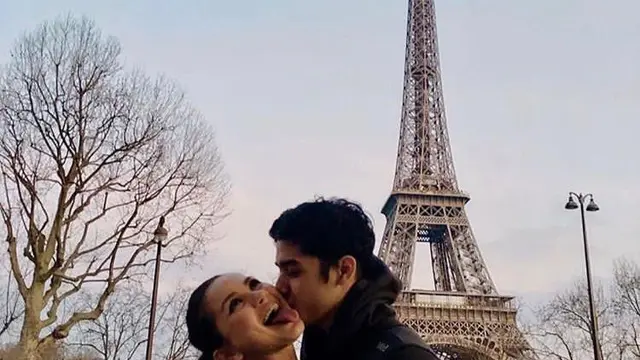 Potret Perjalanan Cinta Al Ghazali dan Alyssa Daguise. (Sumber: Instagram/alghazali7)