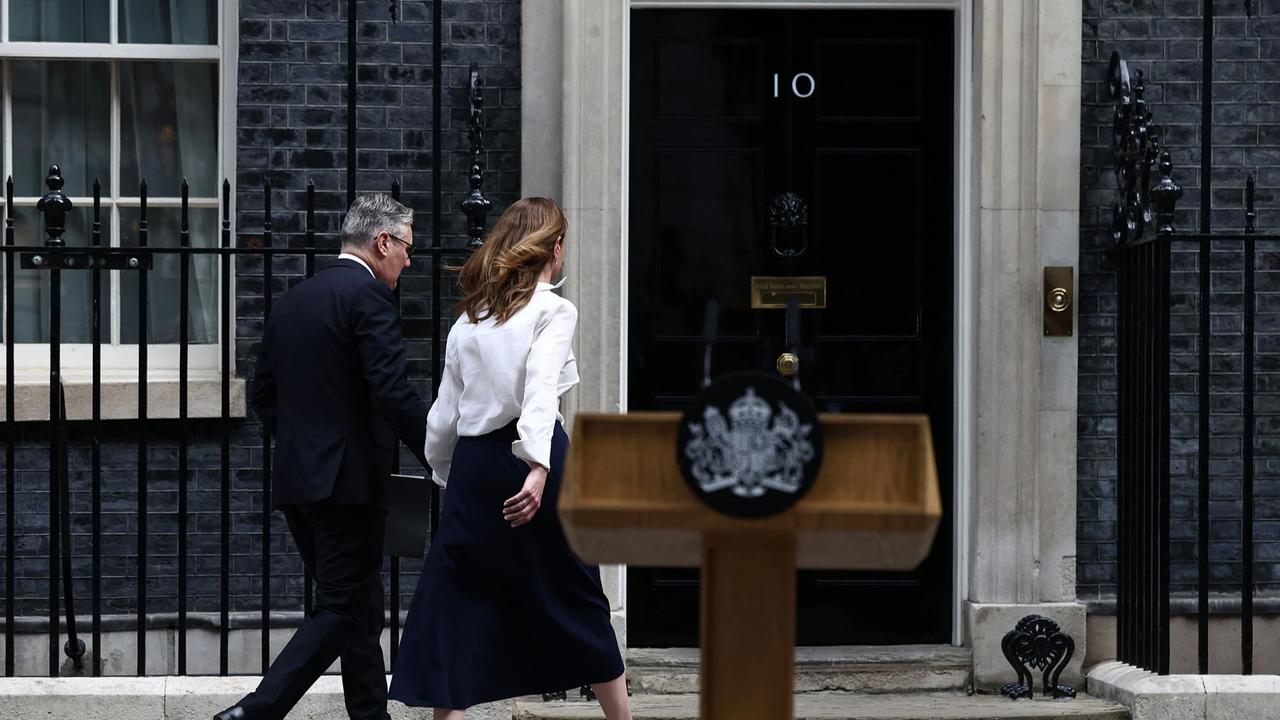 FOTO: Momen Keir Starmer Mundur dari Jabatan Perdana Menteri Inggris