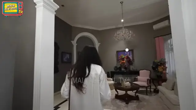 Potret Tampilan Depan Rumah Krisdayanti