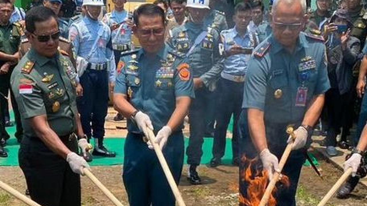 Berkacama Hitam, Jenderal TNI Darah Kopassus Musnahkan Miras Hingga Senpi Kasus Prajurit Nakal