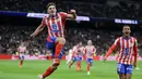 Julian Alvarez tampil Impresif bersama Atletico Madrid. Penyerang muda asal Argentina itu telah membuktikan ketajamannya dengan mengemas tujuh gol di Liga Champions musim ini. (AFP/Thomas Coex)