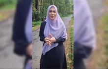 Potret Terbaru Dewi Hughes, Makin Cantik Mempesona & Langsing