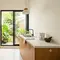 7 Desain Area Cuci dan Dapur Belakang agar Tidak Licin dan Mudah Dibersihkan, Simpel dan Cantik