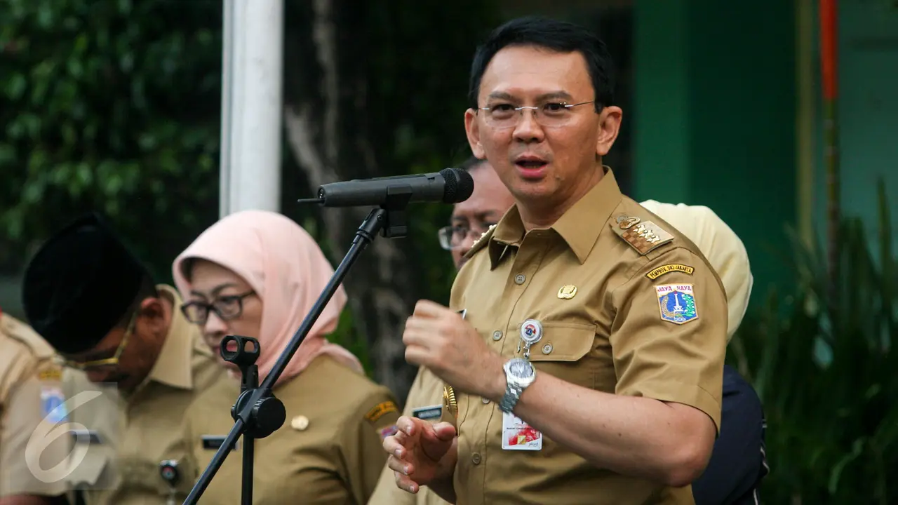 20160509-Ahok Blusukan Cek Kesiapan UN SMP di Jakarta-Jakarta