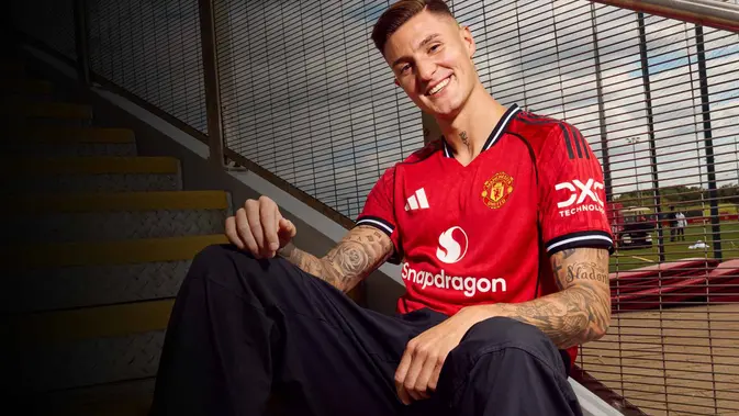 Benjamin Sesko ke Manchester United, Langsung Jadi Salah Satu Pemain Bergaji Tertinggi