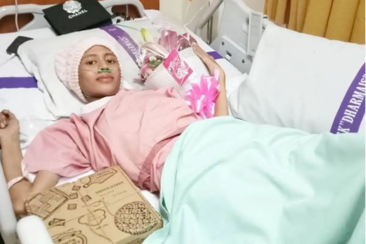 [Bintang] Mengidap Kanker Langka, Begini Perubahan Fisik Lolyta Agustina