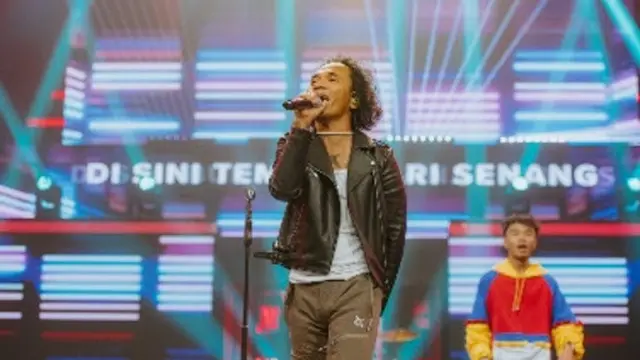 TikTok For You Stage