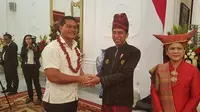 Menteri Komunikasi dan Teknologi Informasi Samoa, Afamasaga Lepuiai Rico Rupai bersama Presiden RI Joko Widodo dan Ibu Negara Iriana Jokowi. (Foto: Menkominfo)