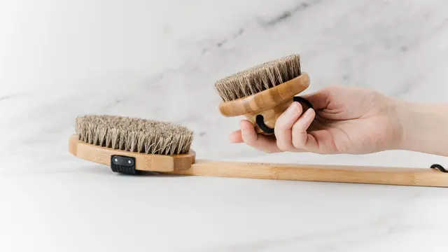 Bolehkah Eksfoliasi Wajah Saat Hamil? Intip Dulu Panduan Skincare yang Aman Yuk!