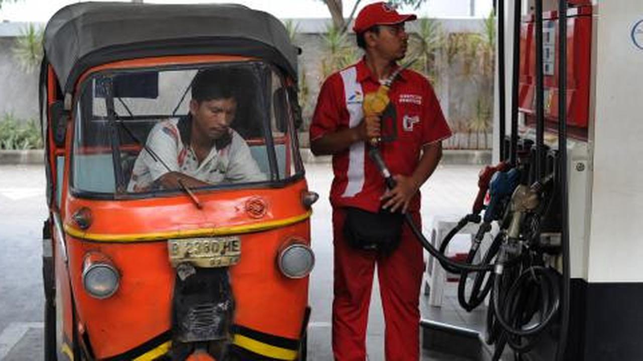 Buruh: Dasar kenaikan harga BBM lemah secara hukum  