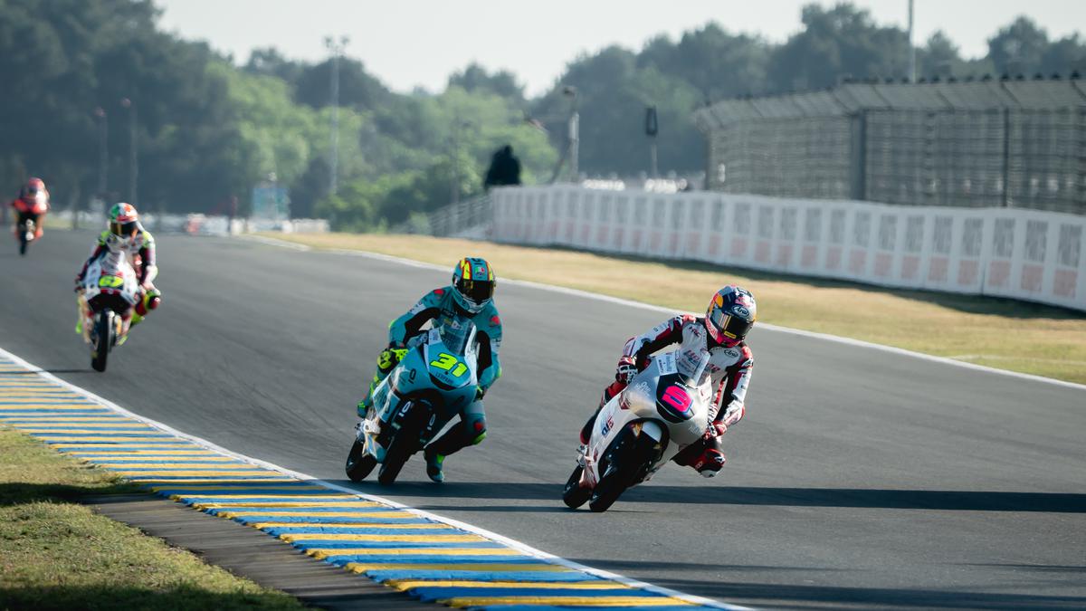 Manajer Honda Team Asia Yakin Veda Ega Pratama Makin Bersinar di Moto3 Prancis 2026