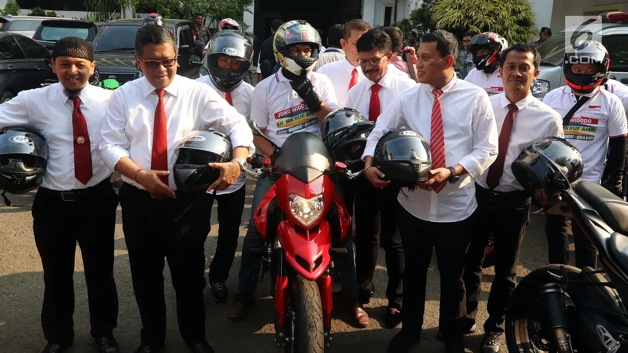 Naik Moge 9 Sekjen Parpol Jokowi-Ma'aruf Amin Lengkapi Berkas ke KPU