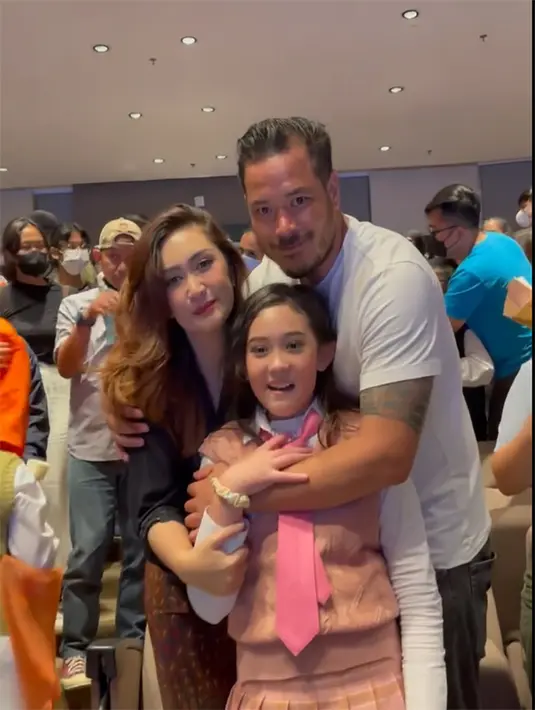 (Instagram/nafaurbach)