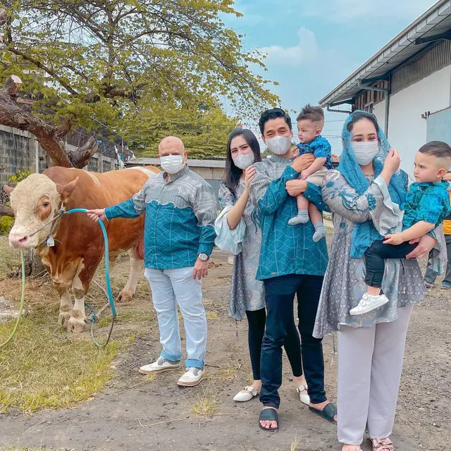 [Fimela] Adly Fairuz dan Angbeen Rishi