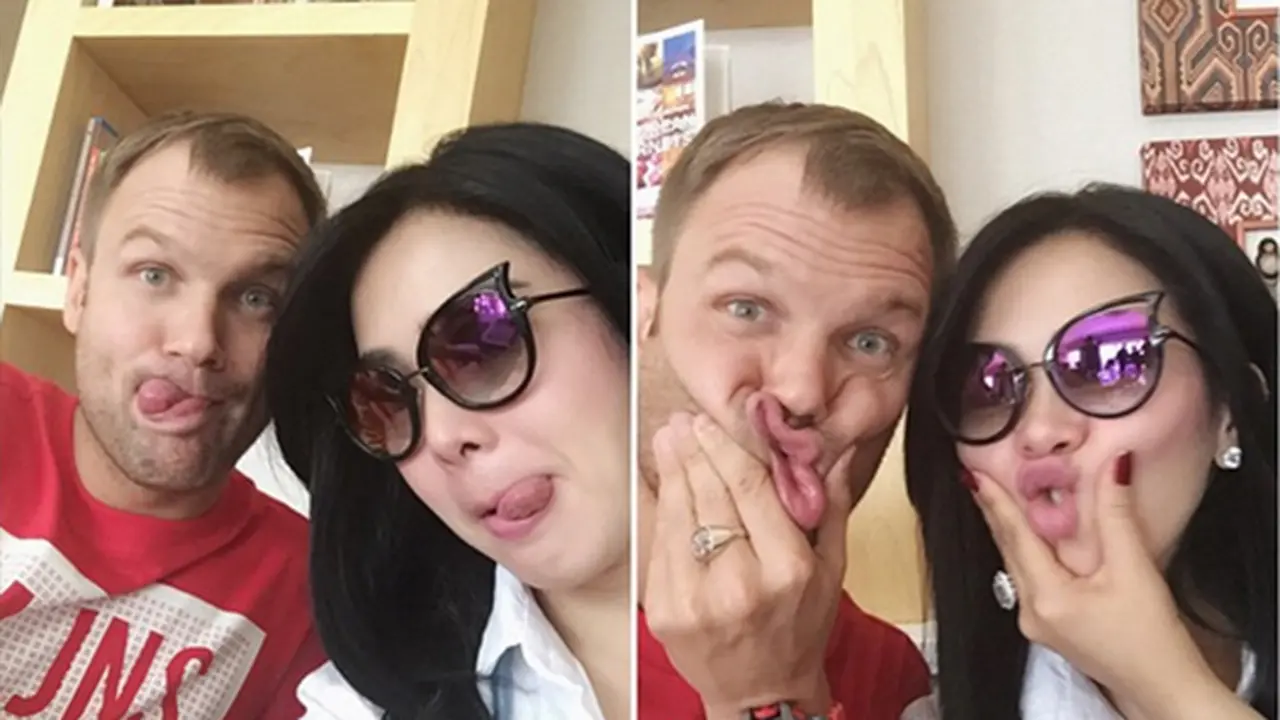 [Bintang] Syahrini dan Dash Berlin