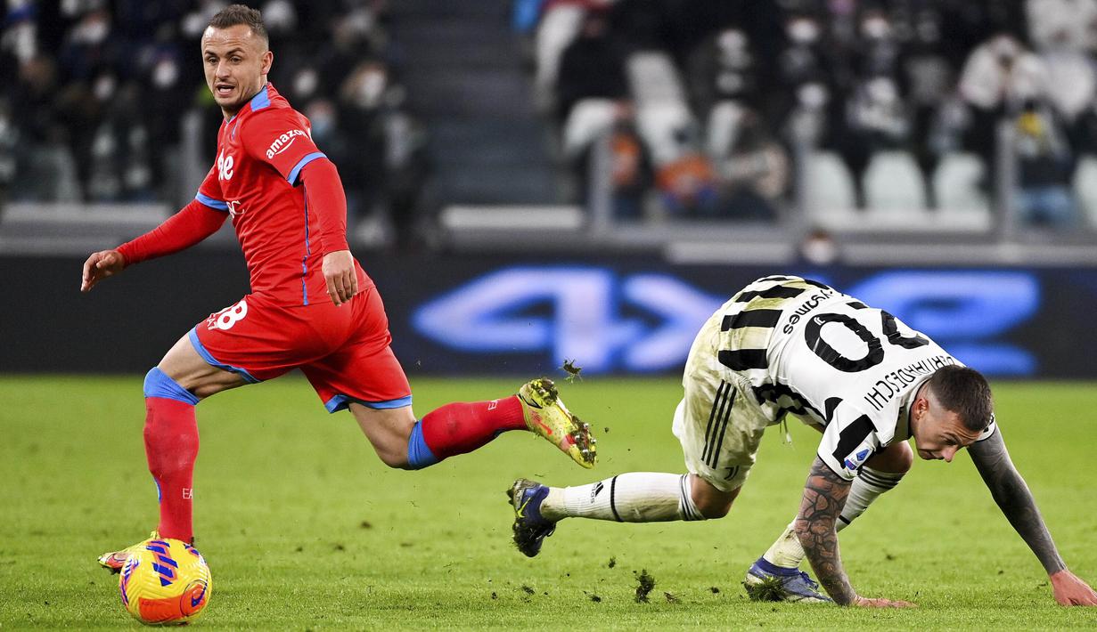 Dengan hasil ini, Juventus tertahan di posisi lima dengan 35 poin dari 20 pertandingan. Sementara Napoli di urutan ketiga dengan 40 poin. (Fabio Ferrari/LaPresse via AP)