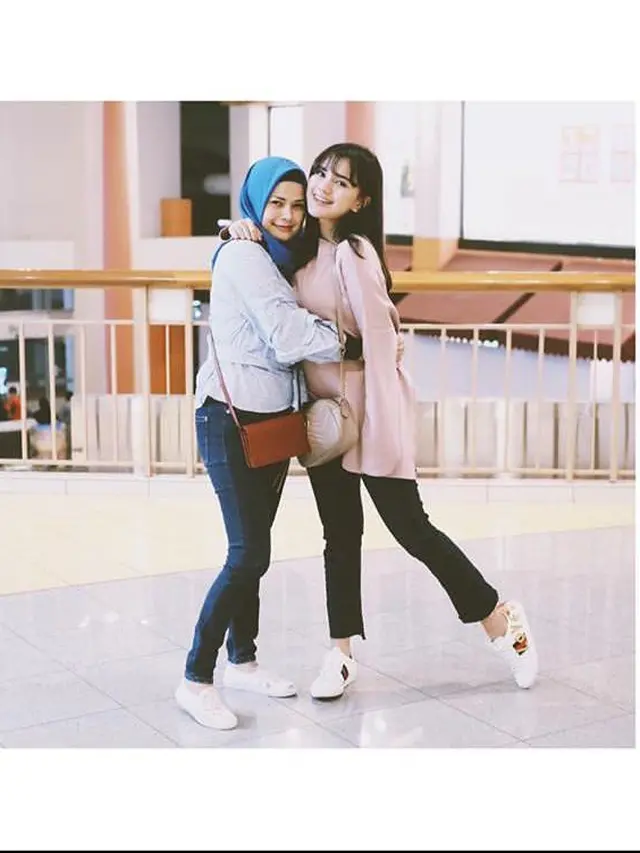 Momen Kebersamaan Audi Marissa dan Ibunya. (Sumber: Instagram/audimarissa)