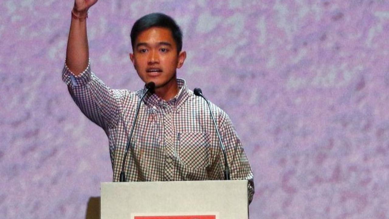 Di awal pidatonya, dia menyampaikan terima kasih kepada seluruh kader PSI.<br>