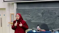 Oki Setiana Dewi Kembangkan Sayap Dakwah ke Inggris, Sambil Siapkan Buku Baru Menjadi Tenang