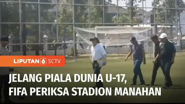 Perwakilan FIFA melakukan inspeksi di Stadion Manahan Solo. Stadion Manahan menjadi salah satu kandidat putaran final piala dunia sepak bola usia 17.