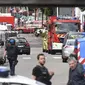 Polisi masih berjaga-jaga di sekitar gereja lokasi penyanderaan di paris(Reuters)