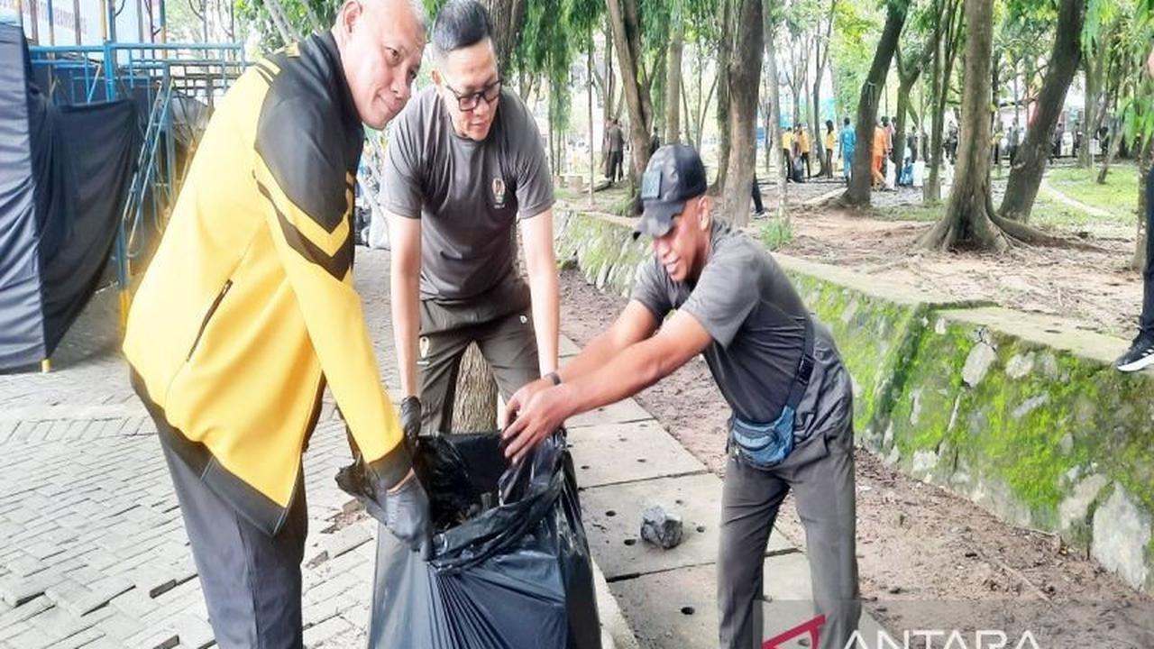 Kerja Bakti Kapolda Kalsel Bersih Lingkungan: Wujudkan Kalsel Bersih dan Asri