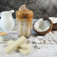 Es Kelapa Pandan Latte 2/copyright Pexels.com https://www.pexels.com/photo/sweet-iced-coffee-with-coconut-4294730/