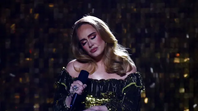Adele. (Joel C Ryan/Invision/AP)