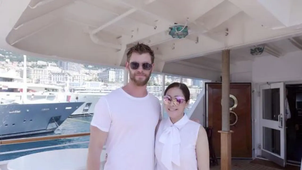 [Bintang] Maia Estianty dan Chris Hemsworth