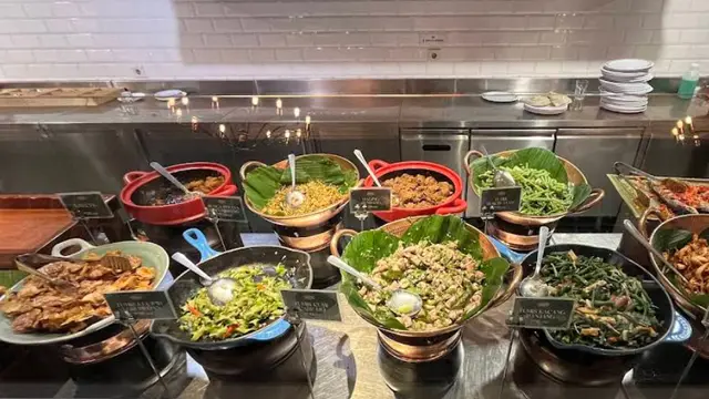 Rekomendasi Tempat Makan Enak dan Murah Dekat Stasiun KRL Gondangdia