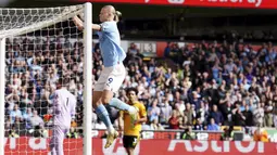 Erling Haaland menjadi momok menakutkan ketika berada didepan gawang lawan, tak terkecuali gawang Wolves. (AP via PA/Martin Rickett)