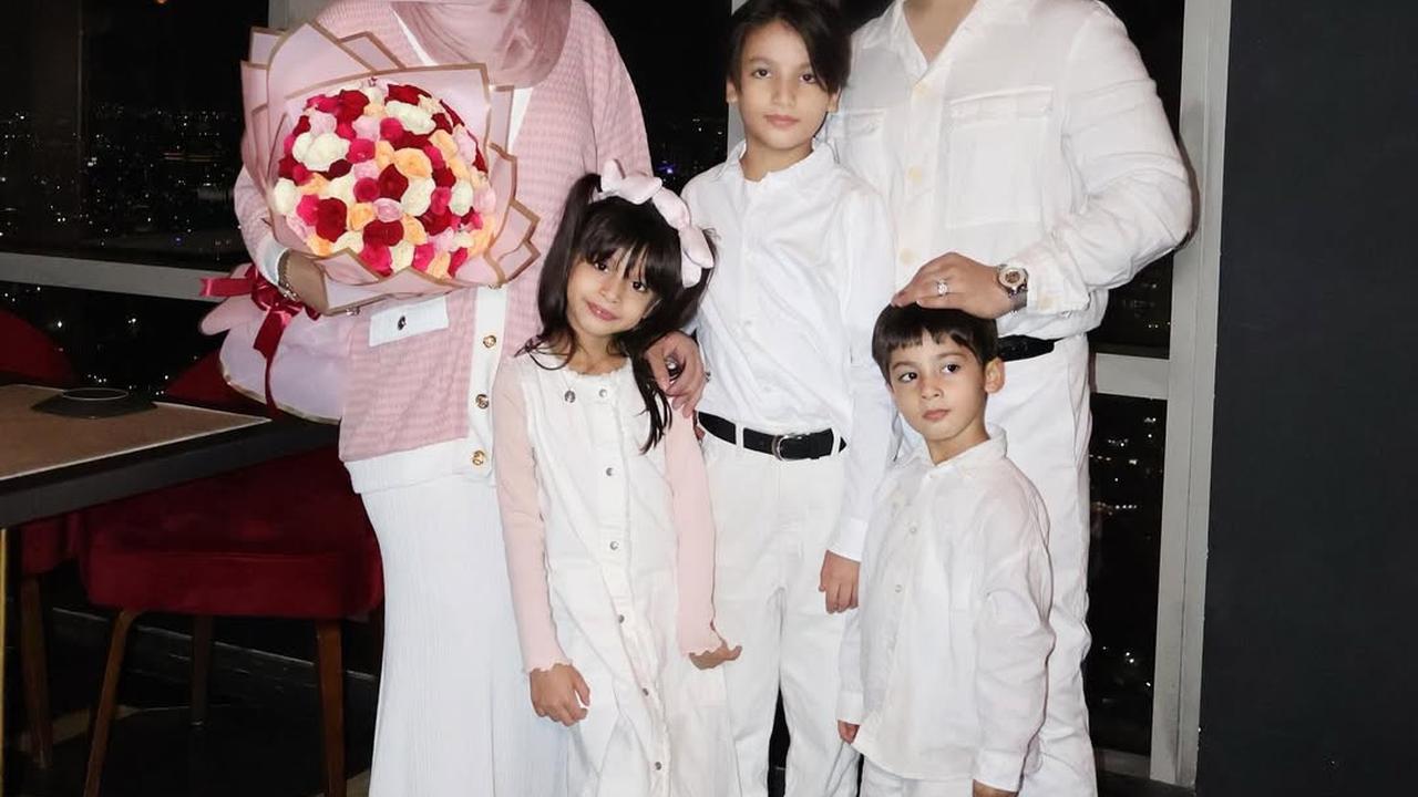 Momen Tasyi Athasyia dan Suami Rayakan Wedding Anniversary ke 10 dengan Dinner Romantis