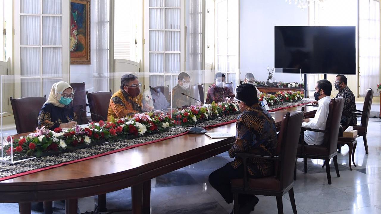 Presiden Jokowi menerima tim vaksin Covid-19 merah putih. (Foto: Lukas - Biro Pers Sekretariat Presiden)